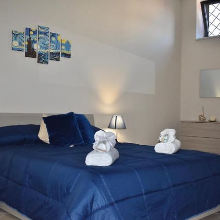 B&B Notte Stellata Frattamaggiore Rum bild